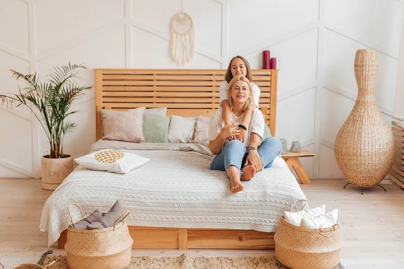 Klasyczne vs. nowoczesne łóżka drewniane – które pasują do Twojego stylu